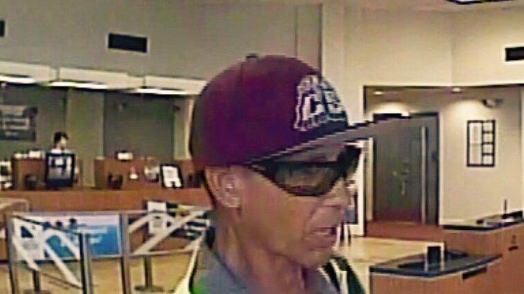 Man who robbed bank on Tucson's east side sought by police
